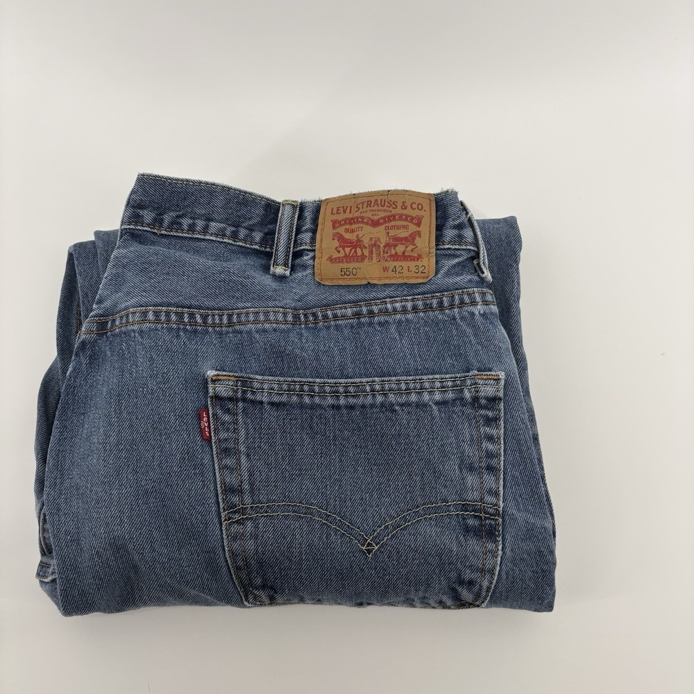 Levi's 550 Jeans‎ Men's 42x32  (*Fits 40x30.5) Blue Denim Relaxed Fit Distressed